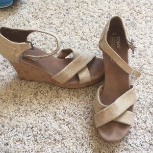 Toms Wedges!